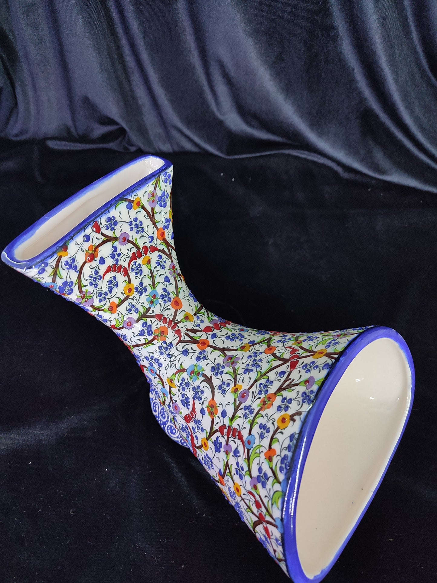 Handmade Ceramic Gramophone Phone Amplifier – Pottery Speaker, Collectible Music Box, Unique Father's Day Gift, Decorative Floral Amplifier