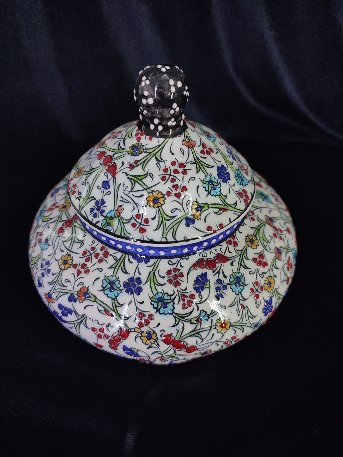 Handmade Floral Ceramic Sugar Bowl with Lid – 6" Pottery Sweet Bowl, Decorative Sugar Container, Unique Ceramic Gift, Lidded Sugar Bowl