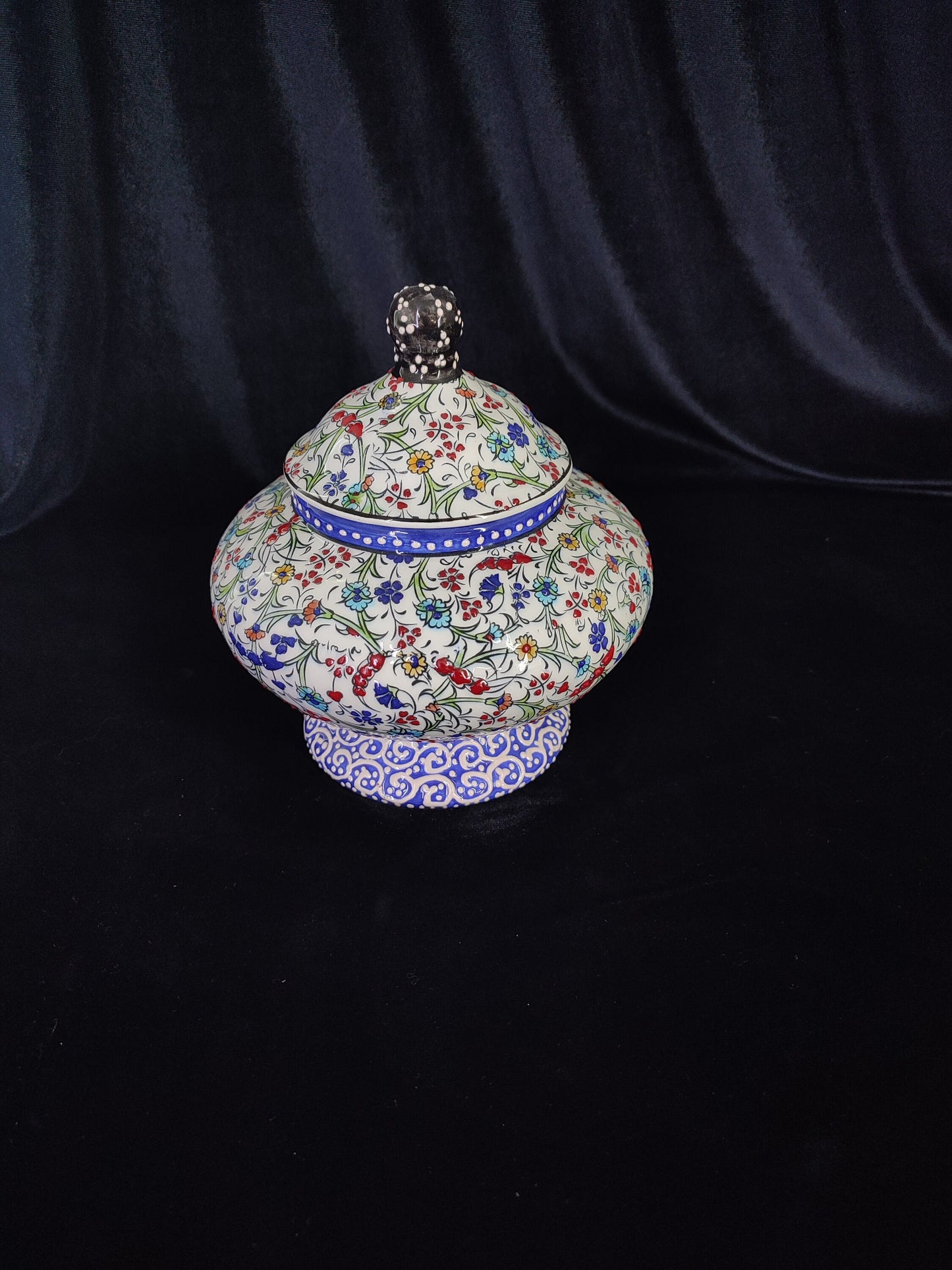 Handmade Floral Ceramic Sugar Bowl with Lid – 6" Pottery Sweet Bowl, Decorative Sugar Container, Unique Ceramic Gift, Lidded Sugar Bowl