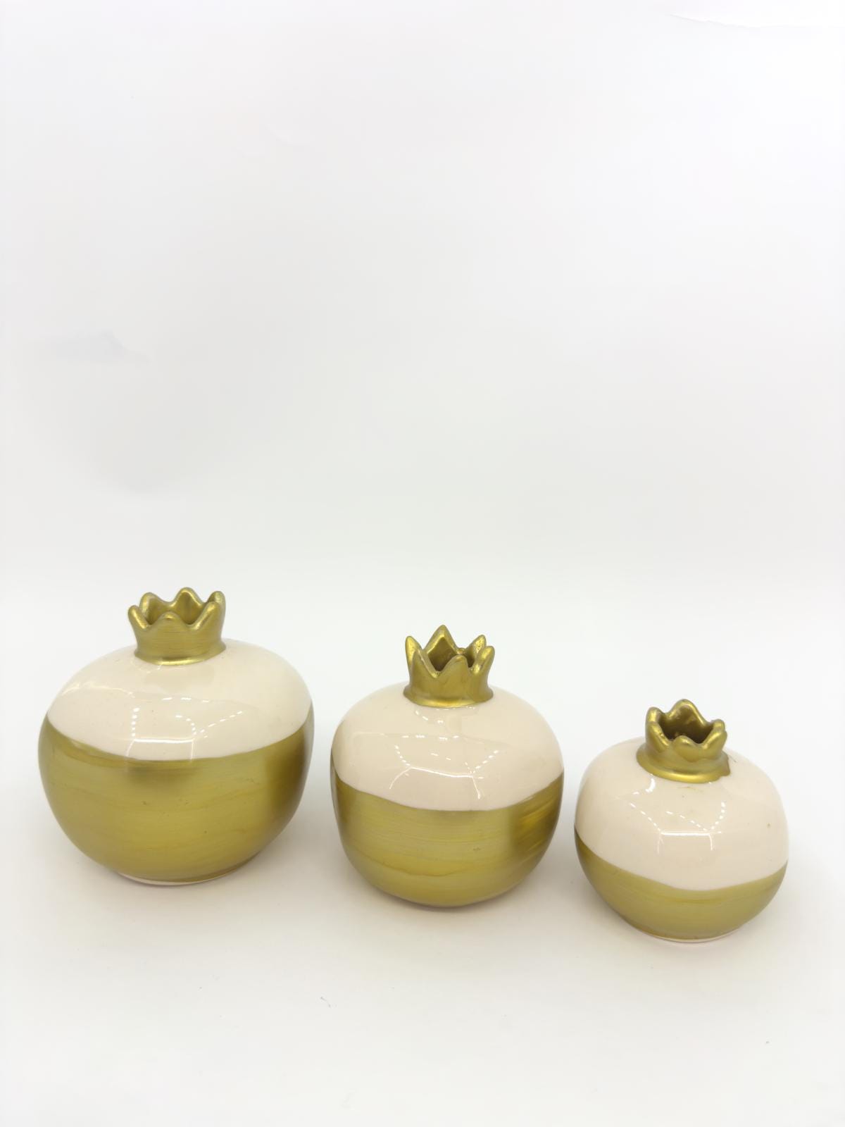 Handmade Gold & White Ceramic Pomegranate Set β Elegant Home Decor, Symbol of Prosperity, Perfect Gift for Weddings,Table Centerpiece
