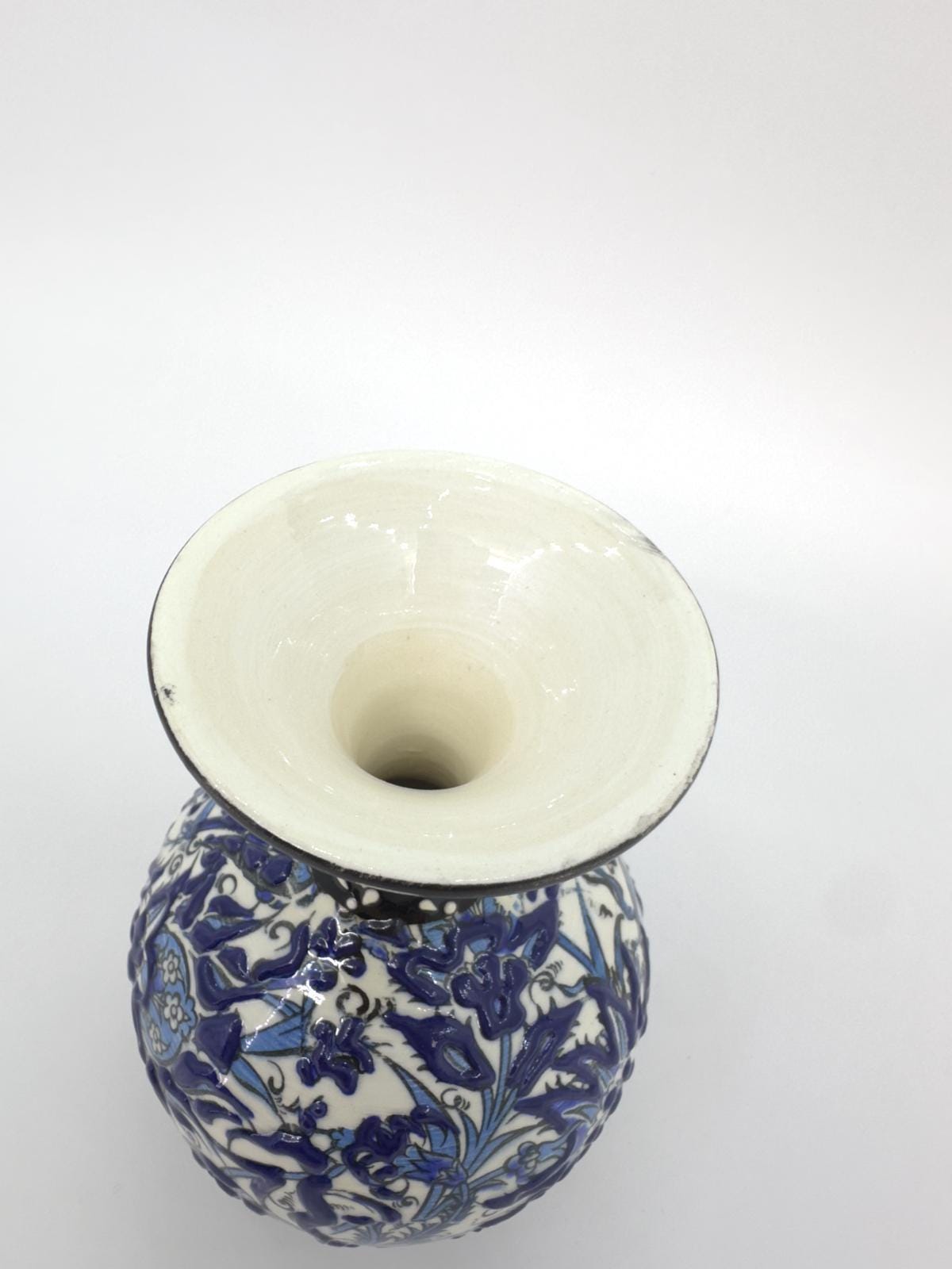 Hand-Painted Turkish Ceramic Vase โ Kutahya Pottery Decor, Traditional Floral Design, Unique Handmade Gift, Authentic Home Accent