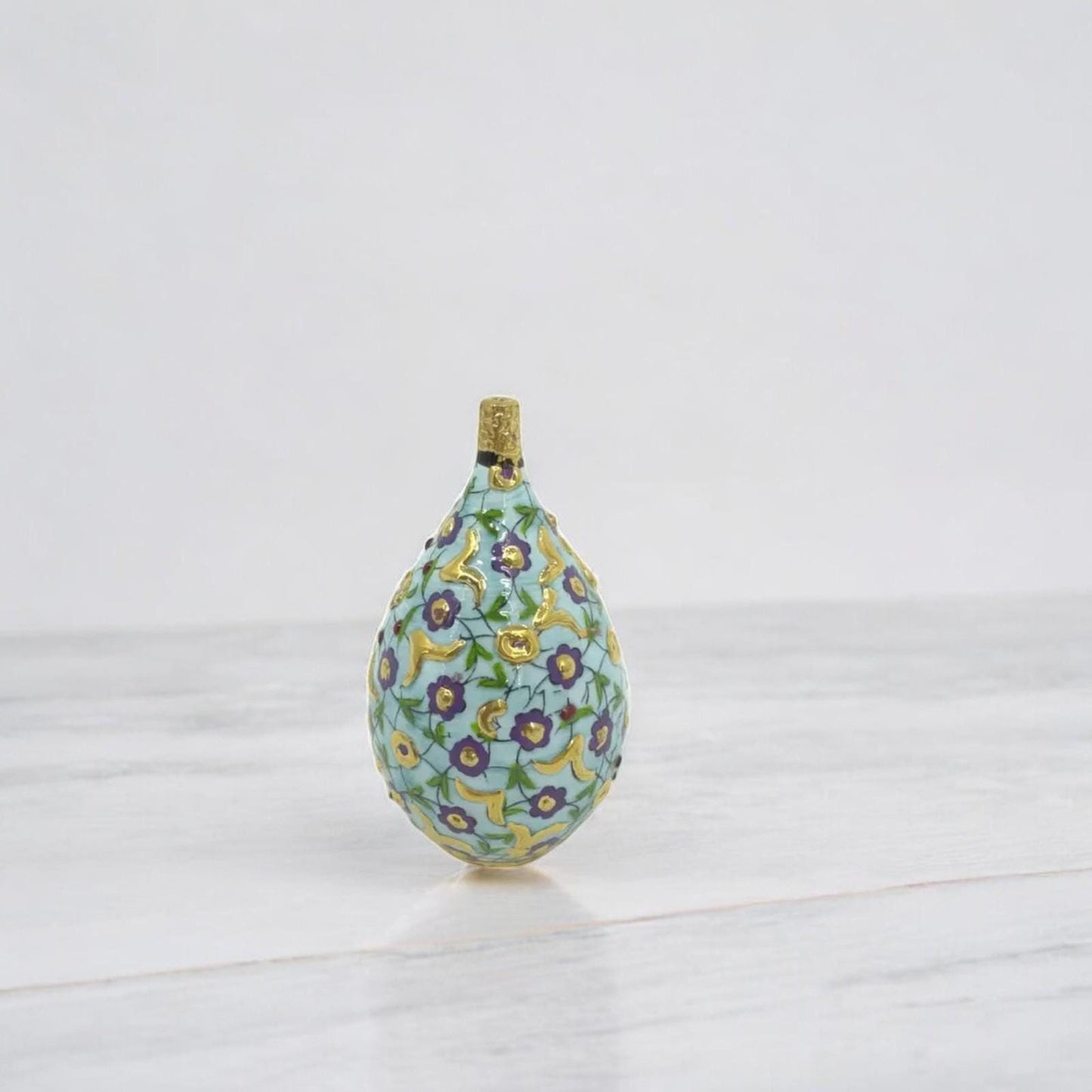 Hand-Painted Decorative Ceramic Ornament with Gold Detailing β Ottoman-Inspired Floral Design, Unique Home Decor Accent