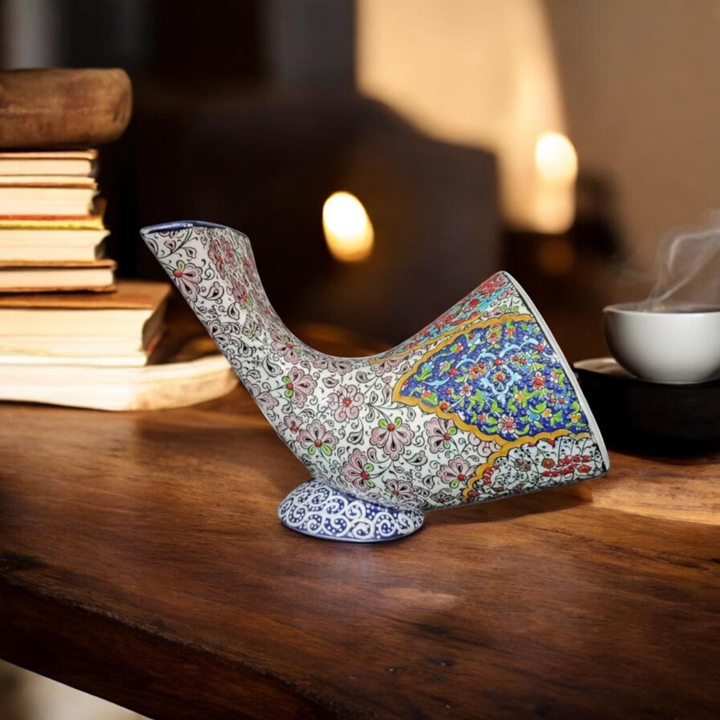 Handmade Ceramic Gramophone Speaker Amplifier – Floral Pottery Music Box, Unique Phone Amplifier, Ideal Birthday Gift