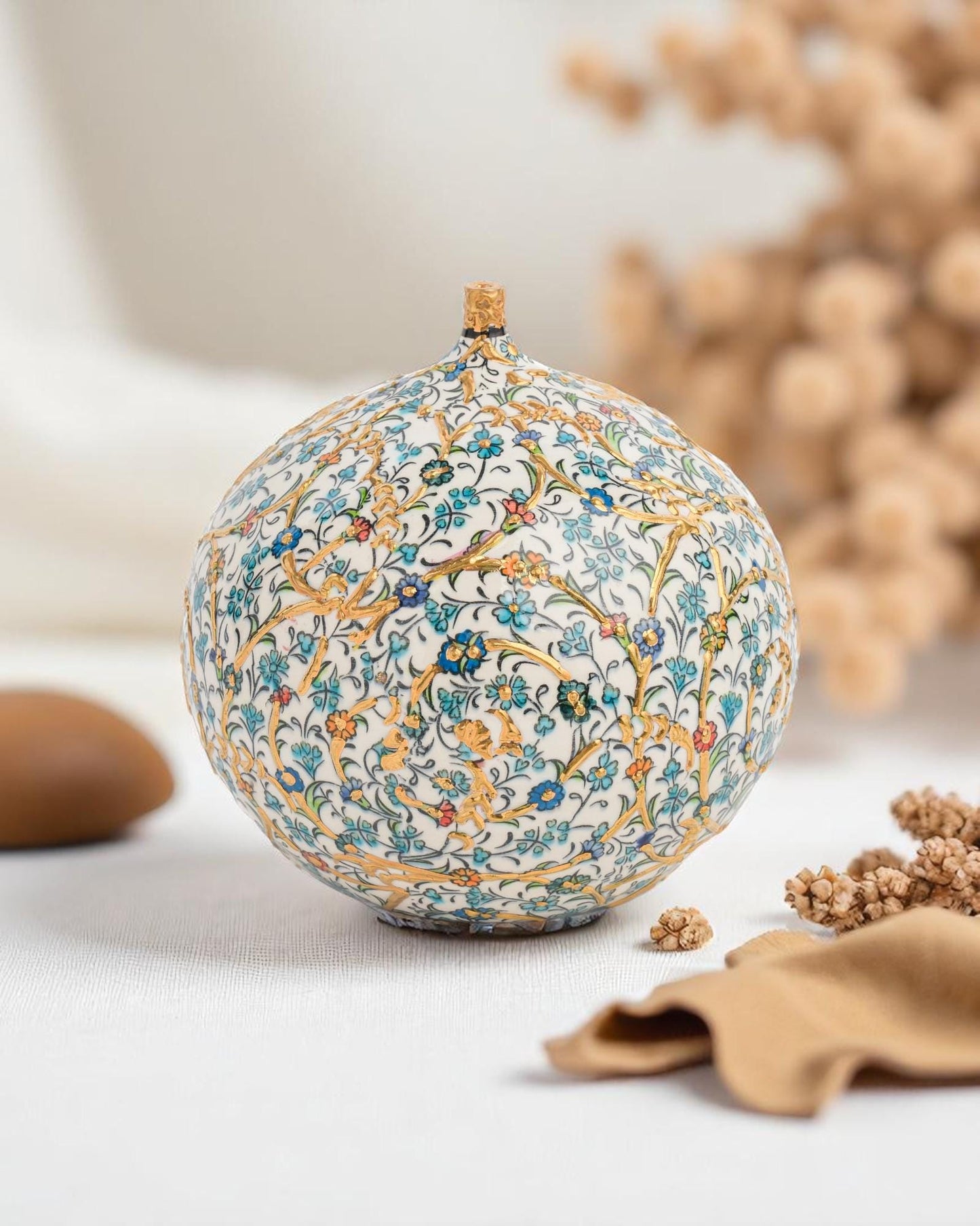 Handmade Ceramic Figurine: 24K Gold Ottoman Pattern Home Decor
