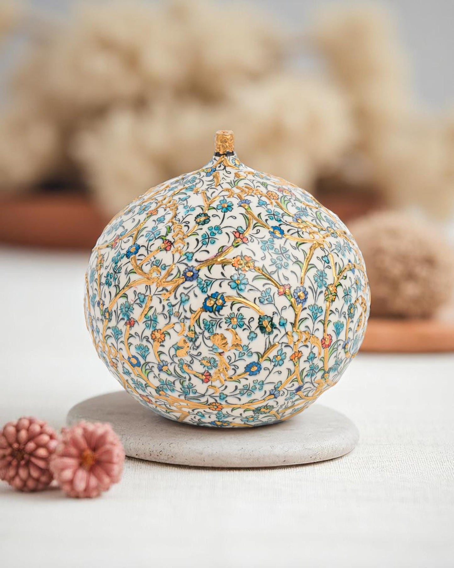 Handmade Ceramic Figurine: 24K Gold Ottoman Pattern Home Decor