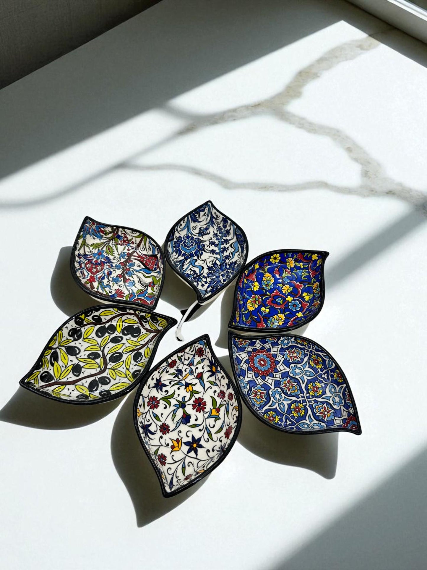 Turkish Ceramic Leaf Bowls Set of 6, 4” Mini Dipping Bowls, 10 cm Snack Nut Dishes, Iznik Floral Appetizer Condiment Dish, Meze Serving,Gift