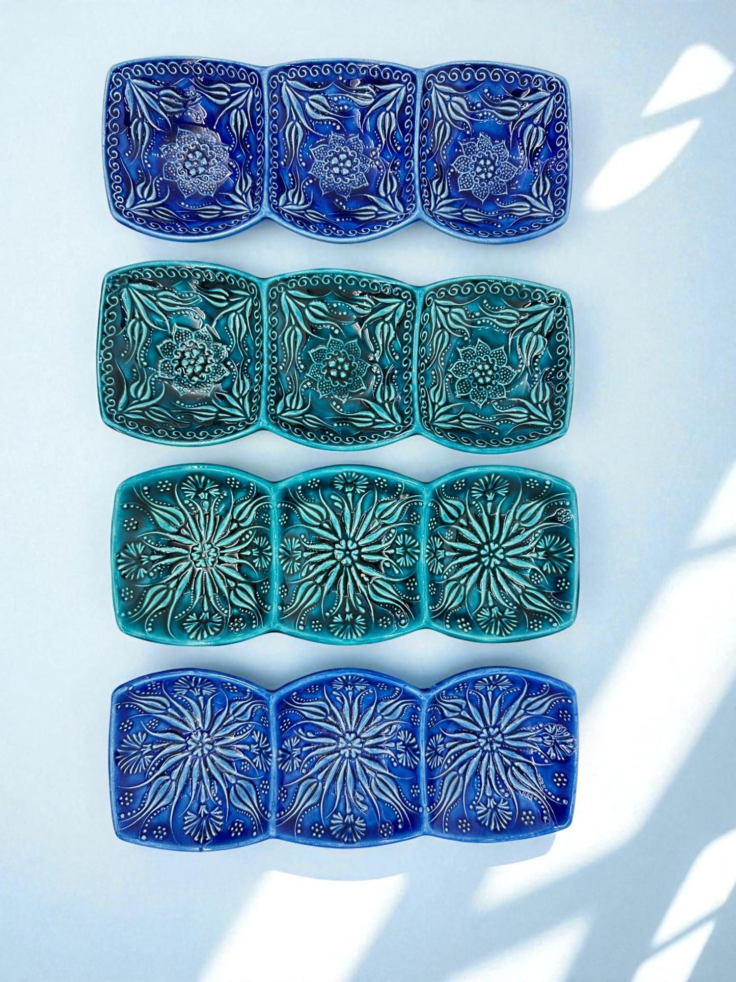 Turkish Ceramic 3-Section Serving Dish, 24 cm Triple Snack Tray, Meze Condiment Server,Blue & Turquoise Dipping Bowls,Appetizer Relish Plate