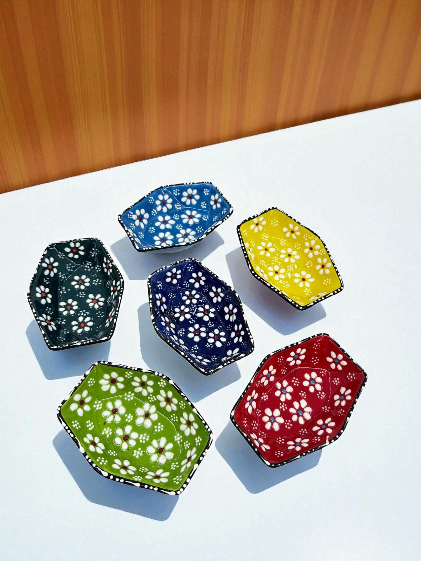 Turkish Ceramic Mini Bowls,Hexagon Dipping Bowls, 9 to 11 cm Snack Nut Dishes,Colorful Condiment Sauce Dish,Daisy Pattern,Set of 6 or Single