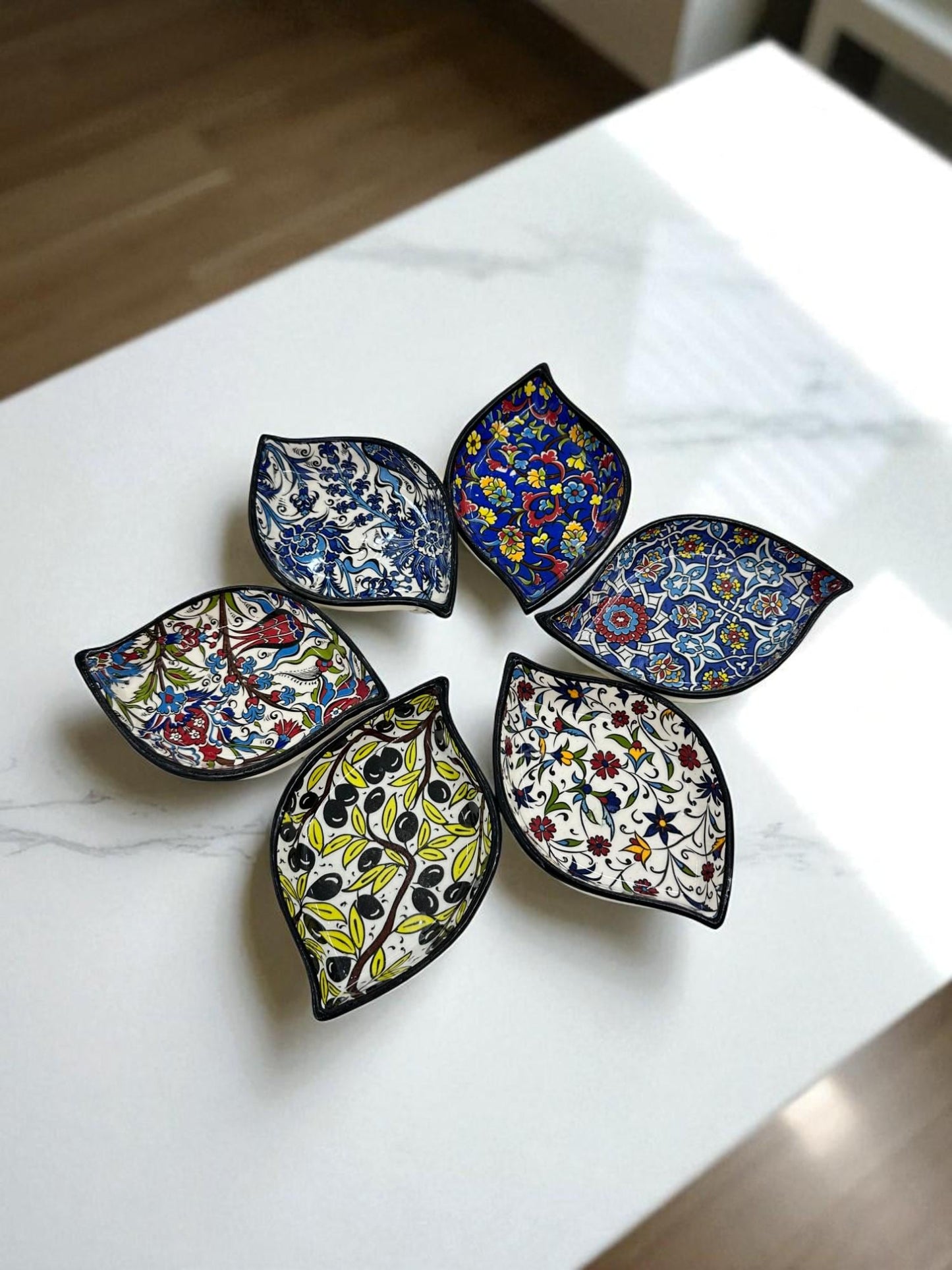 Turkish Ceramic Leaf Bowls Set of 6, 4” Mini Dipping Bowls, 10 cm Snack Nut Dishes, Iznik Floral Appetizer Condiment Dish, Meze Serving,Gift