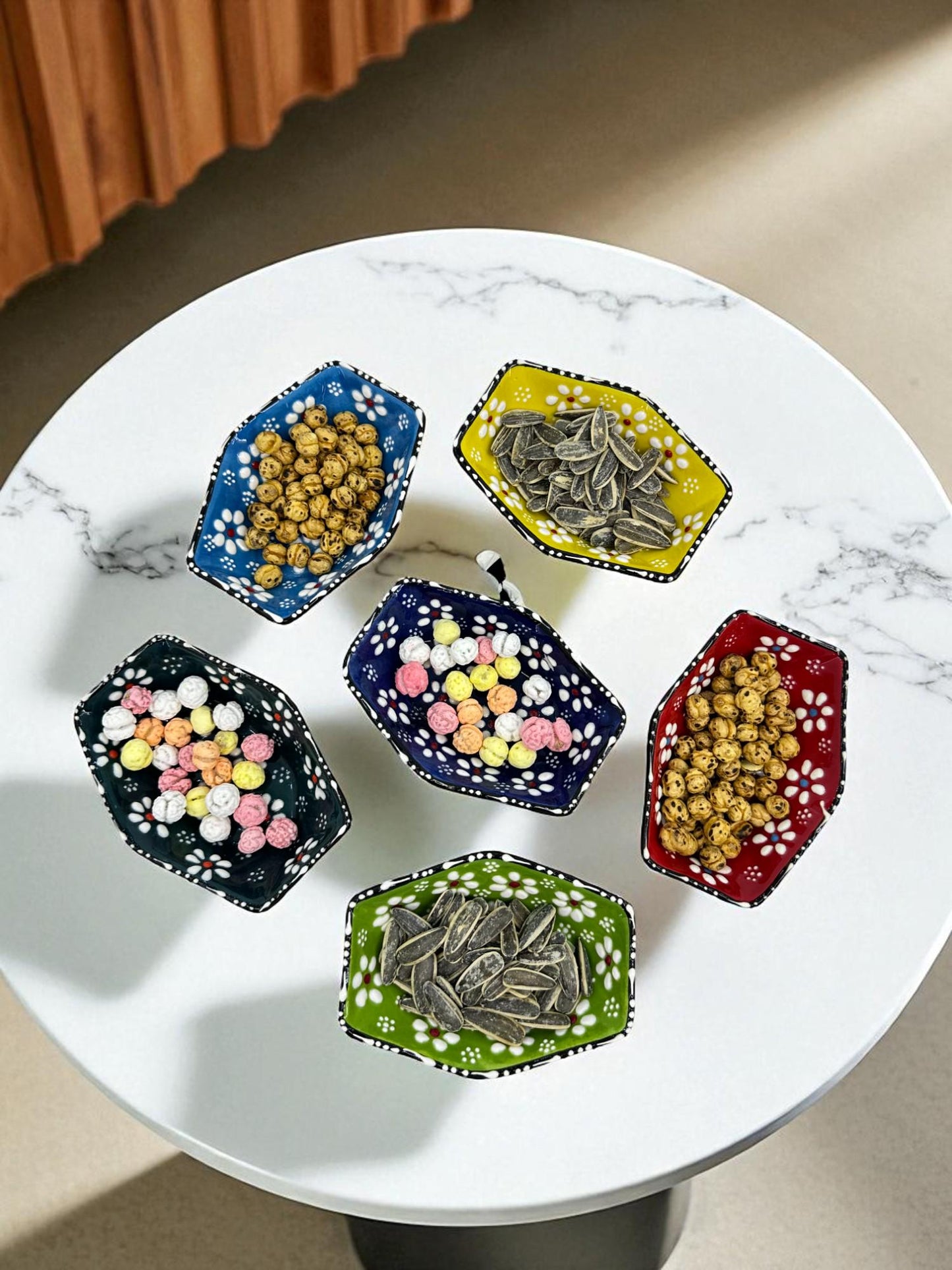 Turkish Ceramic Mini Bowls,Hexagon Dipping Bowls, 9 to 11 cm Snack Nut Dishes,Colorful Condiment Sauce Dish,Daisy Pattern,Set of 6 or Single