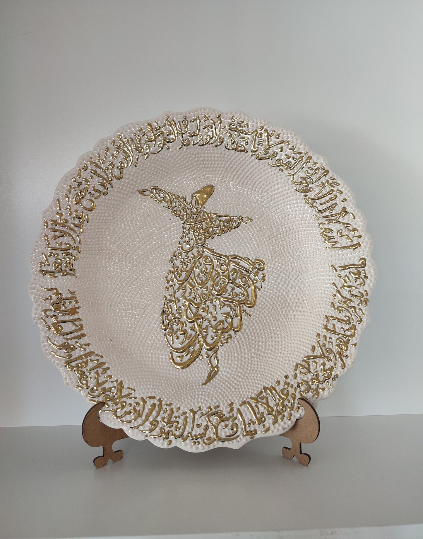 Handmade Turkish Decorative Plate with Gold Inlay – 25 cm Sufi Darvish Design, Traditional Ceramic Wall Art, Unique Collectible Plate
