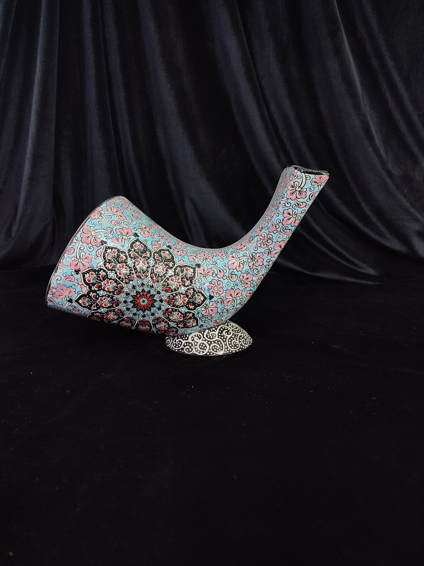 Handmade Ceramic Gramophone Speaker Amplifier – Floral Pottery Music Box, Unique Phone Amplifier, Ideal Father's Day Gift