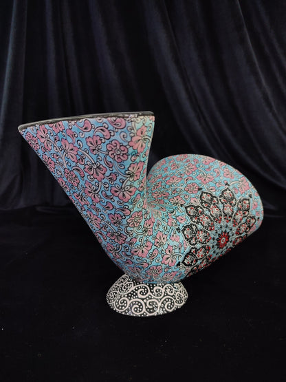 Handmade Ceramic Gramophone Speaker Amplifier – Floral Pottery Music Box, Unique Phone Amplifier, Ideal Father's Day Gift