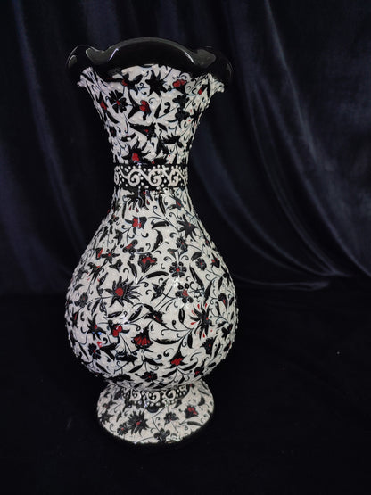 Handmade Black and White Turkish Ceramic Vase – Hand-Painted Floral Anatolian Pottery, Decorative Table Centerpiece