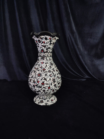 Handmade Black and White Turkish Ceramic Vase – Hand-Painted Floral Anatolian Pottery, Decorative Table Centerpiece
