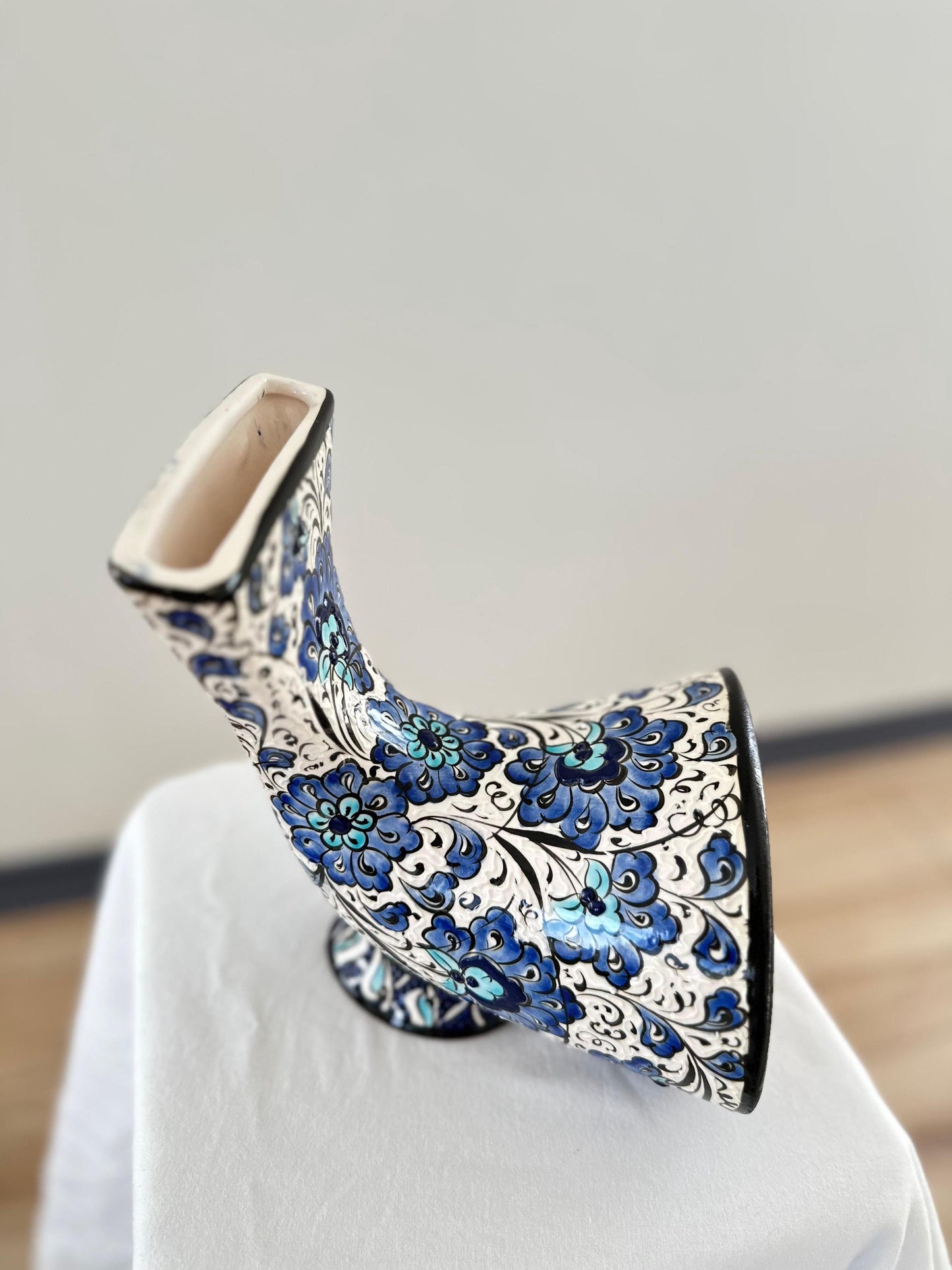 Handmade Ceramic Phone Amplifier | Unique Gramophone Design | Vintage Style Sound Booster | Turkish Ceramic Art | Gift for Music Lovers