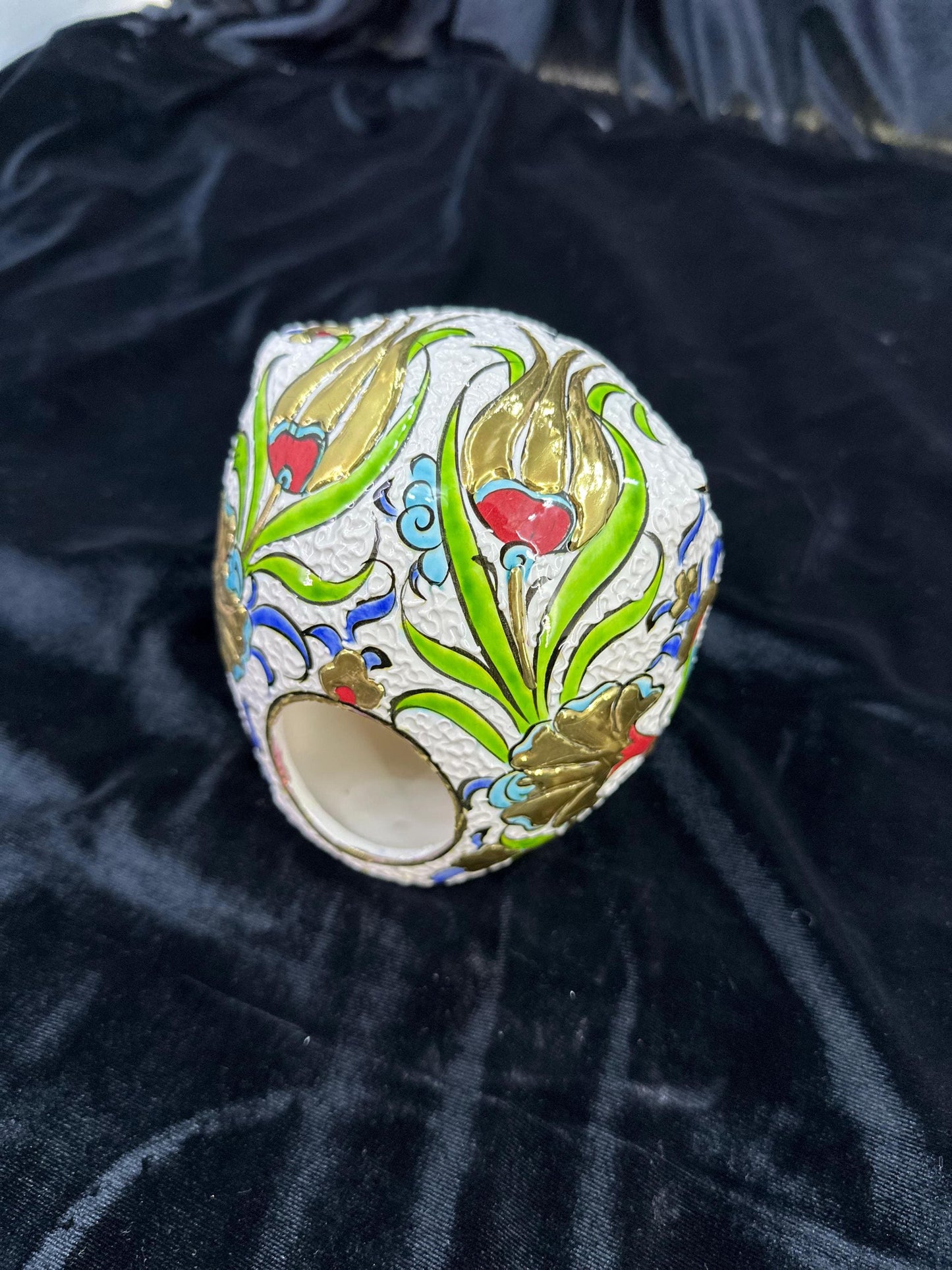 Hand-Painted Ceramic Owl Figurine with Gold Accents – Turkish Decorative Art – Unique Handmade Gift Idea – Elegant Home Decor from Turkey