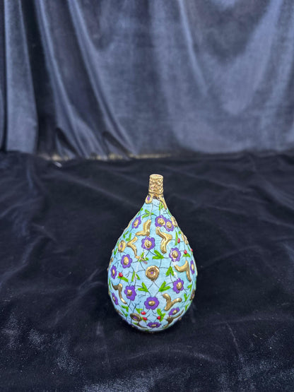 Hand-Painted Decorative Ceramic Ornament with Gold Detailing – Ottoman-Inspired Floral Design, Unique Home Decor Accent