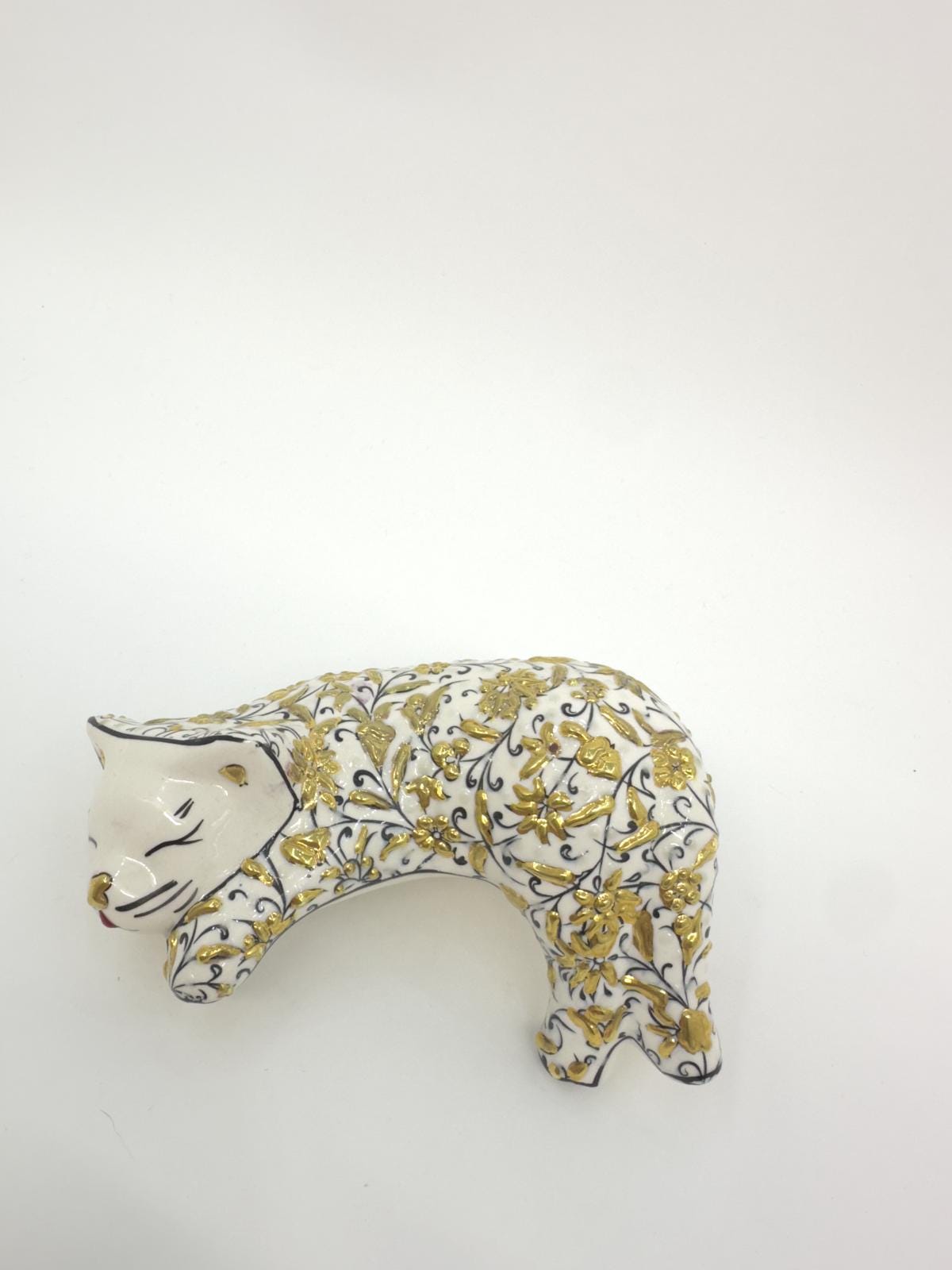 Hand-Painted Ceramic Sleeping Cat Figurine – Gold Floral Turkish Design, Unique Home Decor & Gift for Cat Lovers