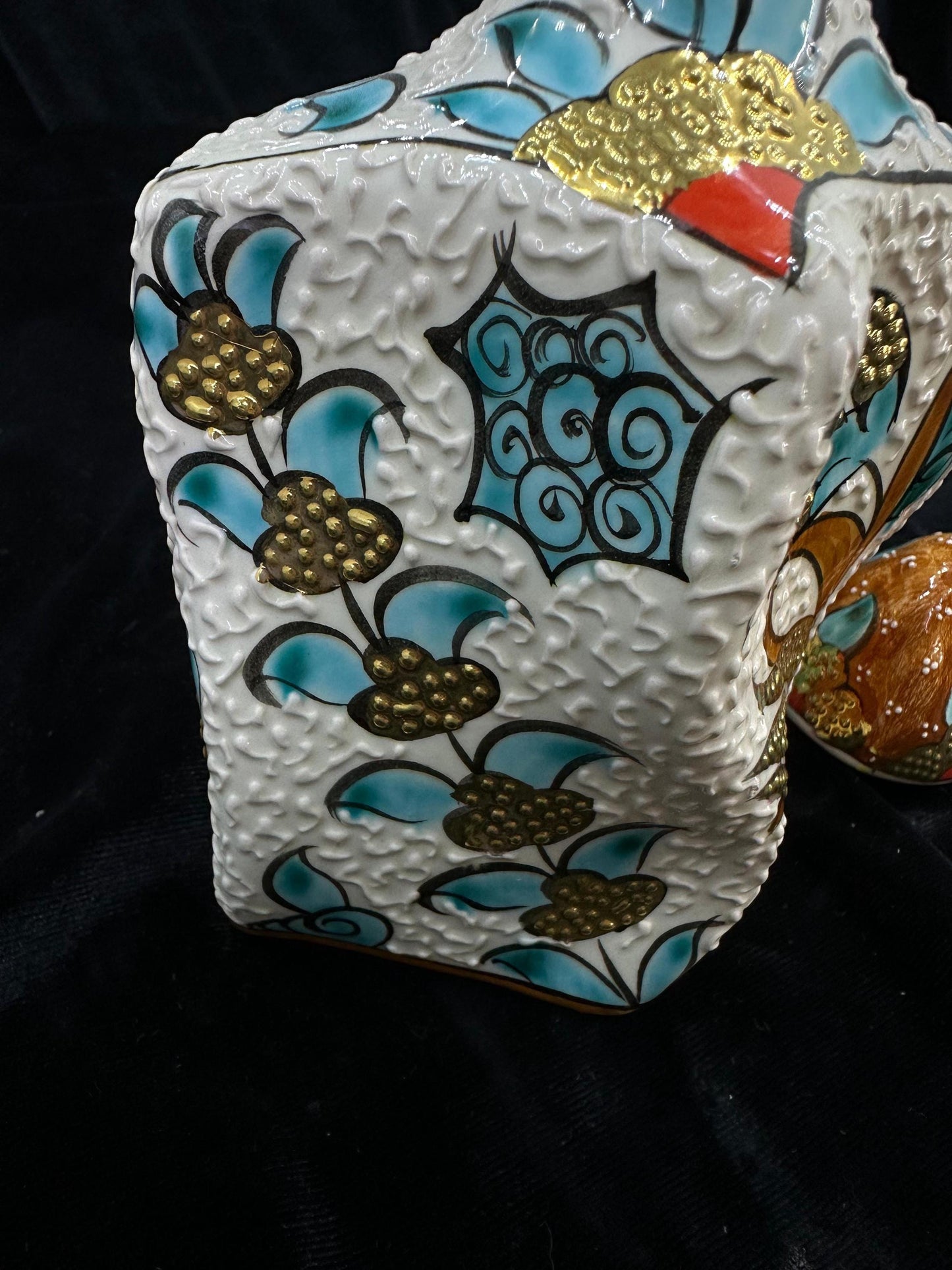 Hand-Painted Decorative Liquor Bottle – Unique Ceramic Ornament for Home Bar or Shelf Decor, Perfect Valentine's Day Gift Idea