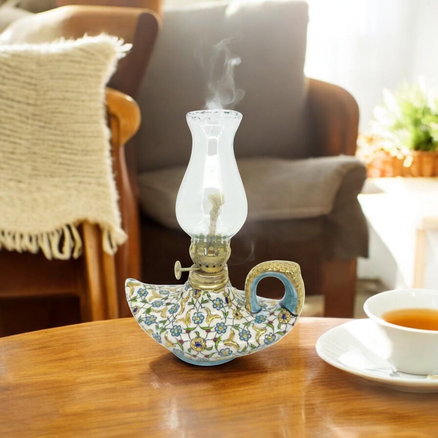 Hand-Painted Turkish Oil Lamp: Vintage Floral Ceramic Gaz Lamp