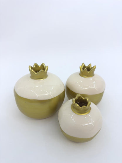 Handmade Gold & White Ceramic Pomegranate Set – Elegant Home Decor, Symbol of Prosperity, Perfect Gift for Weddings,Table Centerpiece