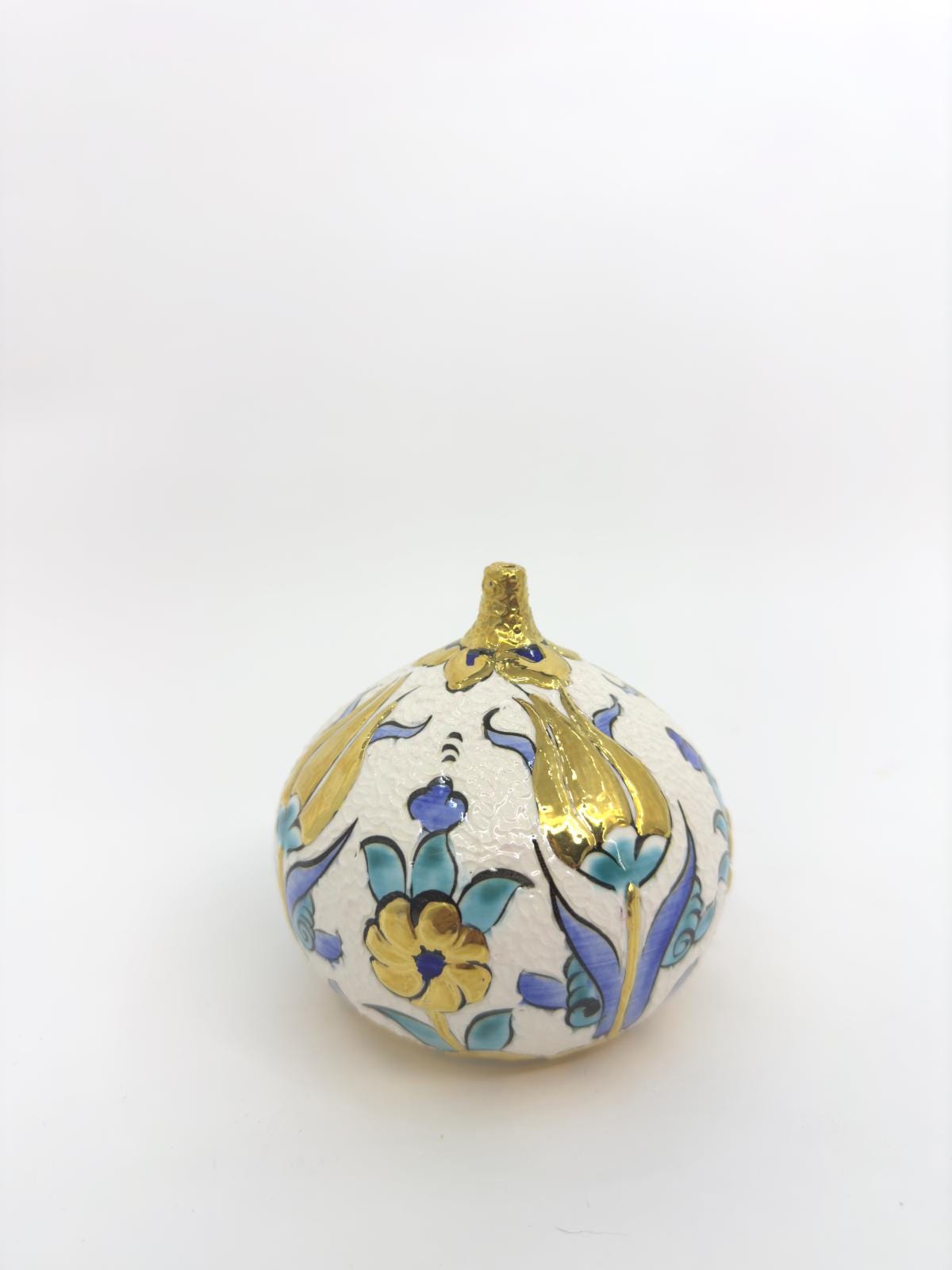Handmade Ceramic Fig Decor – Turkish Iznik Style Ornament, Gold Accents, Unique Valentine's Day Gift for Home or Office