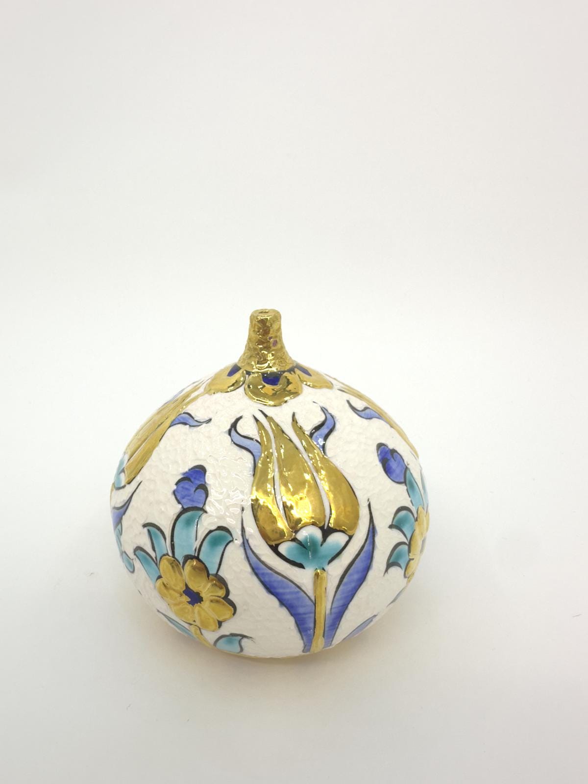 Handmade Ceramic Fig Decor – Turkish Iznik Style Ornament, Gold Accents, Unique Valentine's Day Gift for Home or Office