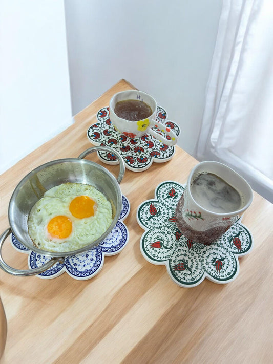 Hand Painted Turkish Ceramic Coaster, 18 cm Heat Resistant Tile, Pot Holder, Coffee Mug Mat, Kitchen Hot Pad, Decorative Table Plate
