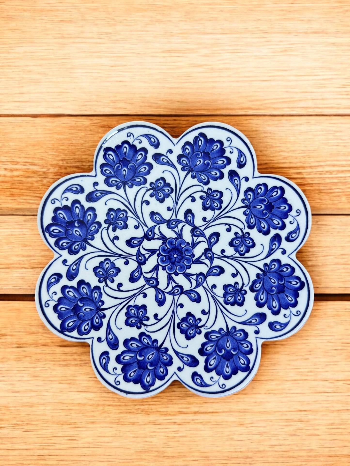 Handcrafted Turkish Ceramic Coaster, 18 cm Artistic Drink Plate, Traditional Pattern Table Decor, Elegant Mug Tray for Coffee or Tea