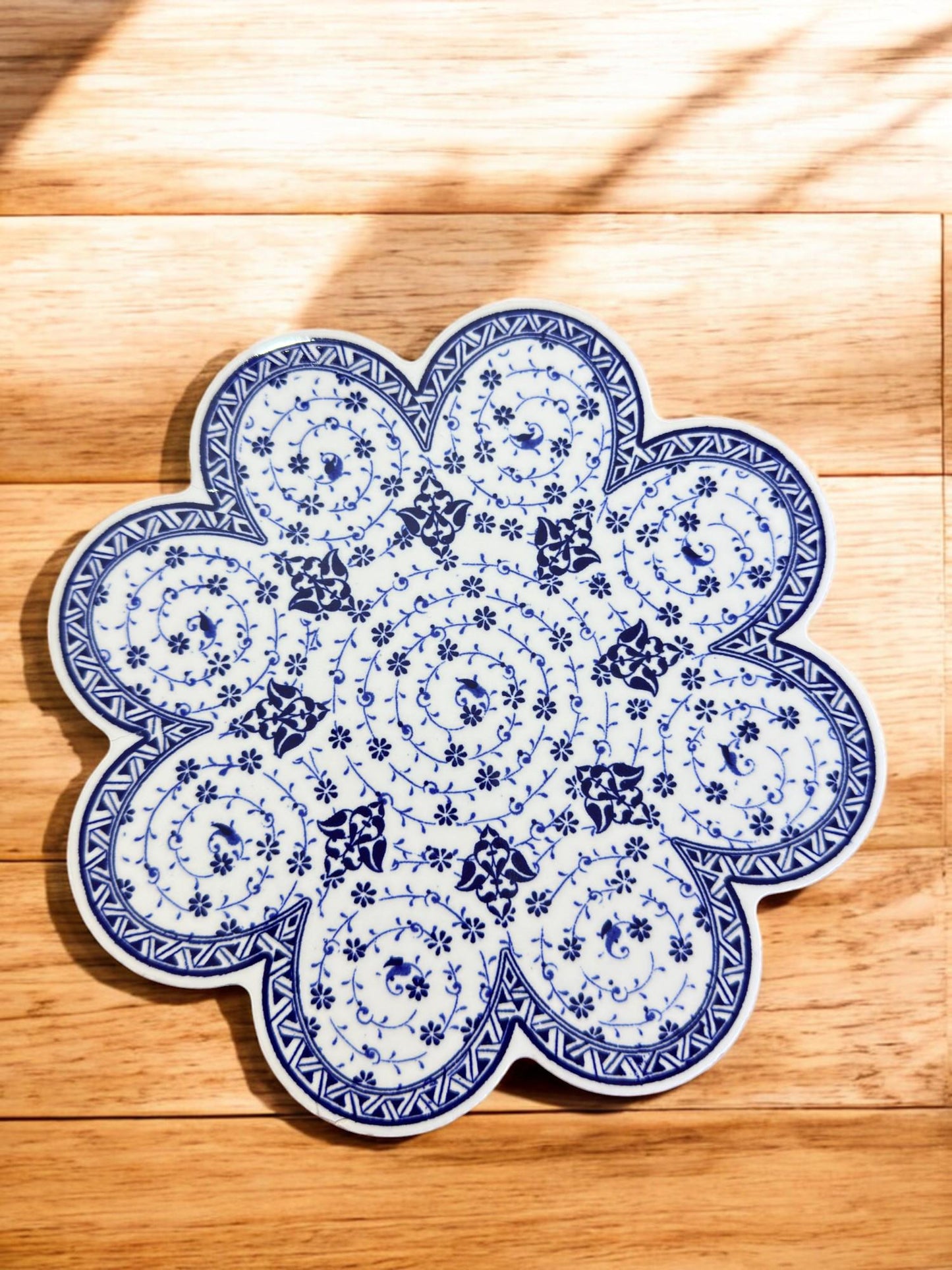 Hand Painted Turkish Ceramic Coaster, 18 cm Heat Resistant Tile, Pot Holder, Coffee Mug Mat, Kitchen Hot Pad, Decorative Table Plate
