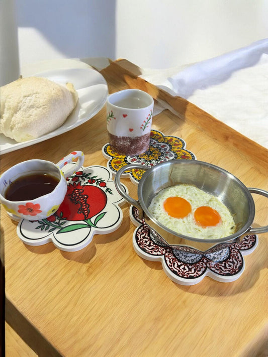 Handcrafted Turkish Coaster, Hand Painted Ceramic Drink Plate, Traditional Anatolian Pattern, Decorative Home Accent, 18 cm Size