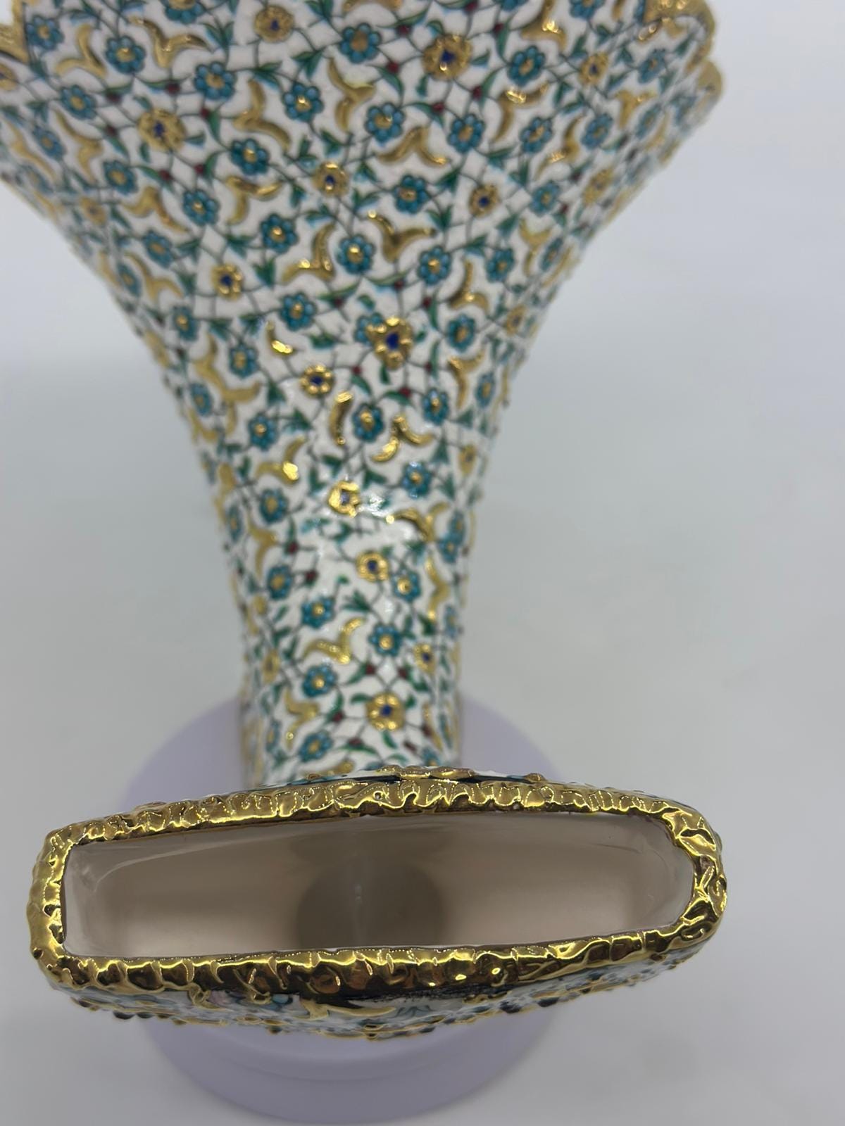 Ceramic Gramophone with 25K Gold, Floral Ottoman Style Horn Speaker, Handmade Pottery Amplifier, Acoustic Art Decor, 25x30 cm