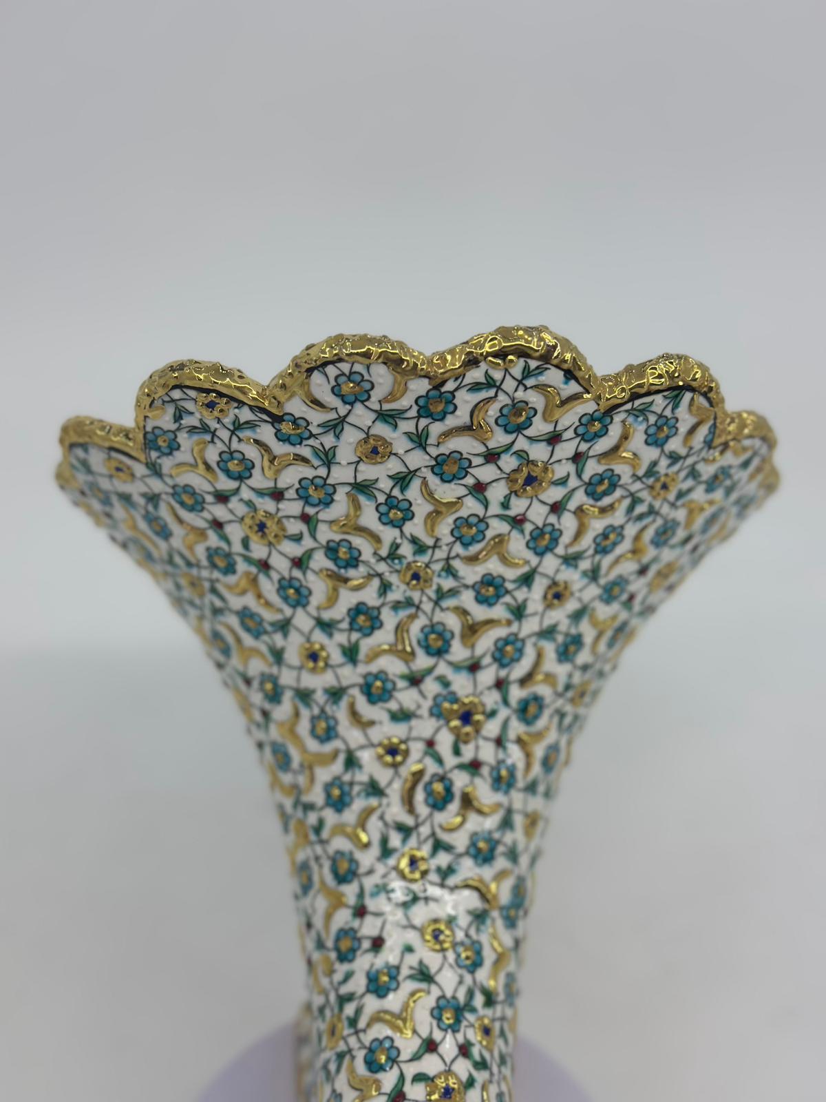 Ceramic Gramophone with 25K Gold, Floral Ottoman Style Horn Speaker, Handmade Pottery Amplifier, Acoustic Art Decor, 25x30 cm