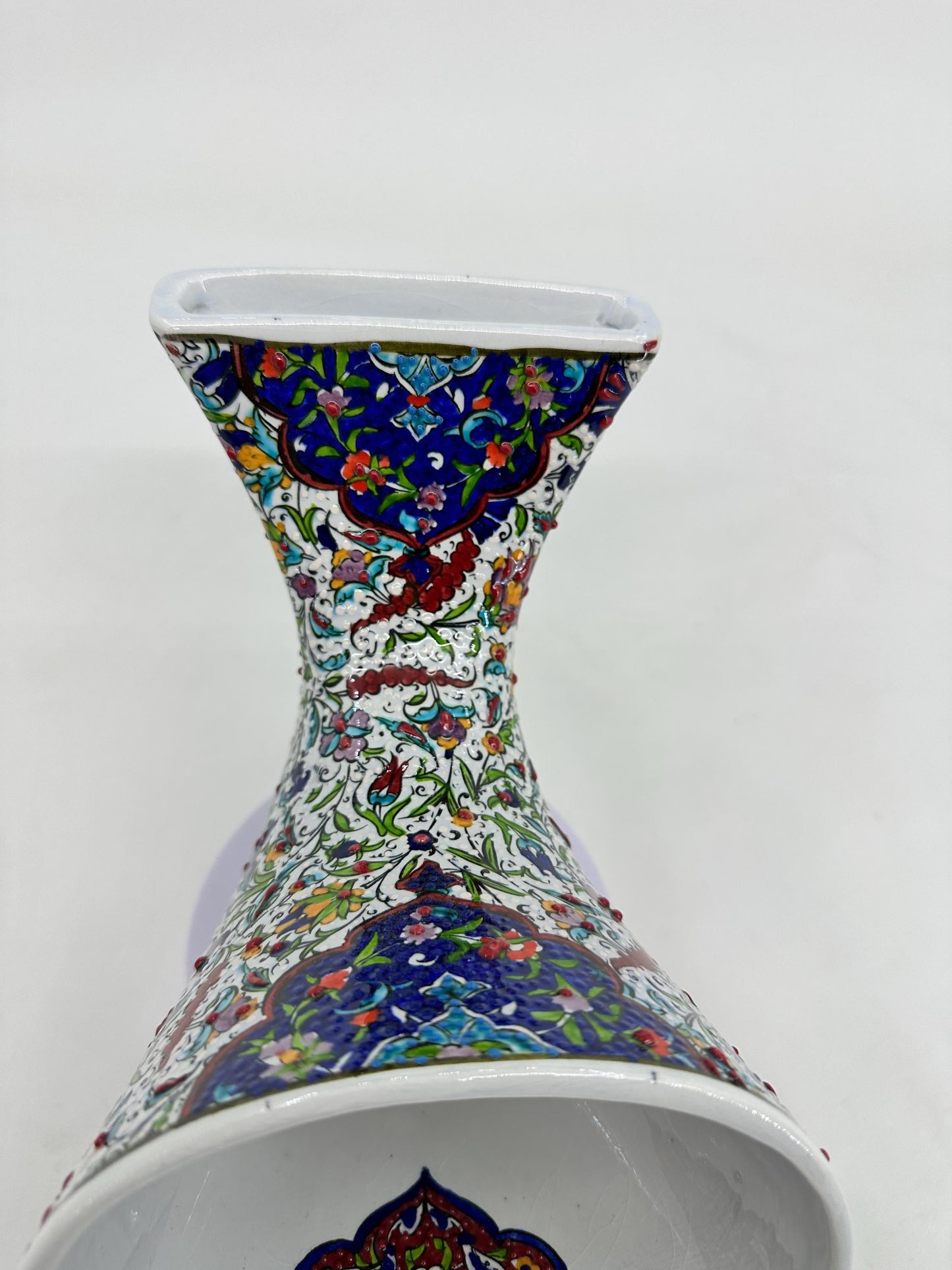 Handmade Ceramic Gramophone, Floral Phone Amplifier, Turkish Iznik Speaker, White Ottoman Decor, Boho Gift Idea