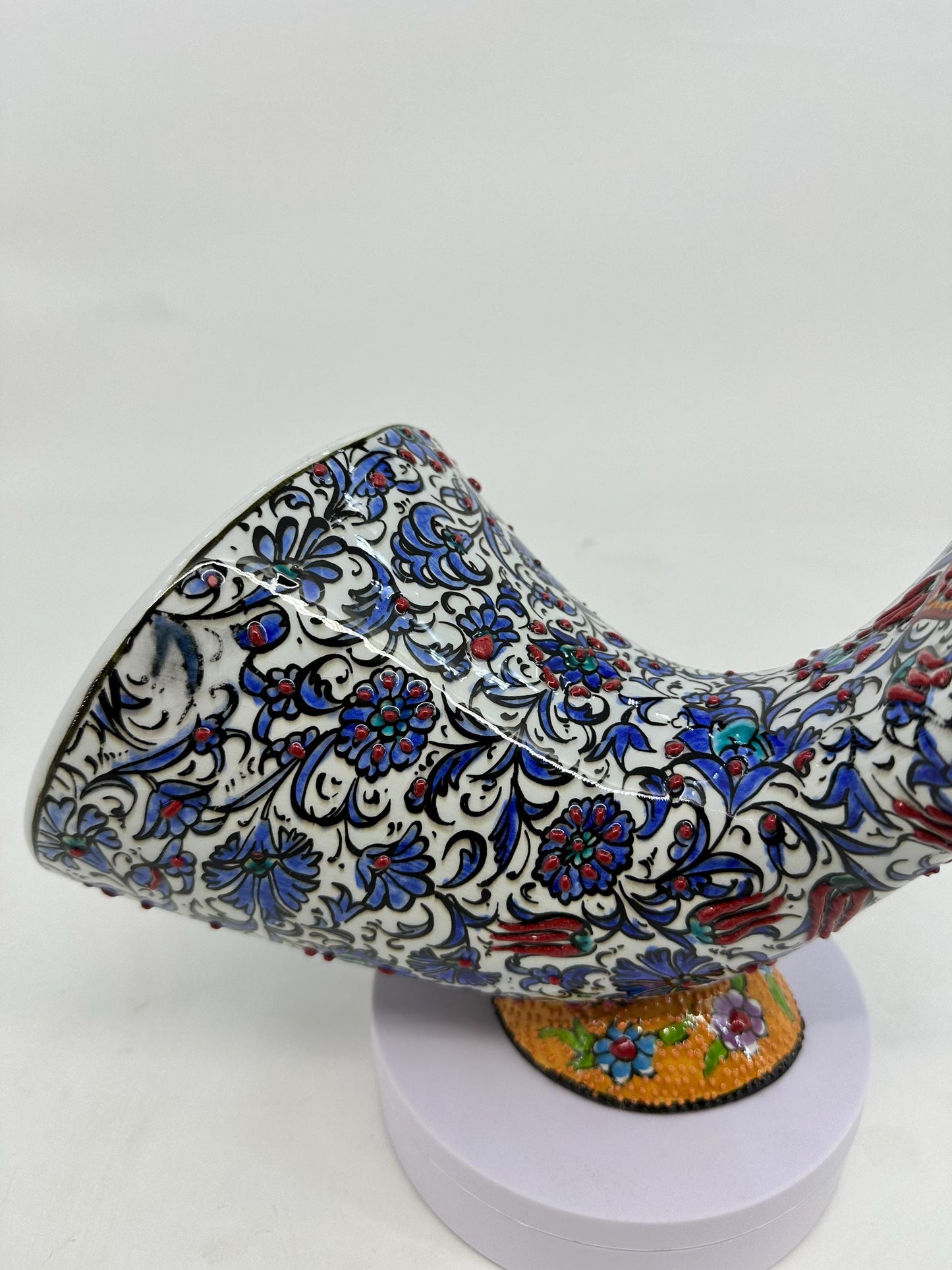 Turkish Ceramic Gramophone, White Floral Phone Amplifier, Handmade Iznik Speaker, Boho Oriental Decor, Gold Accent Gift