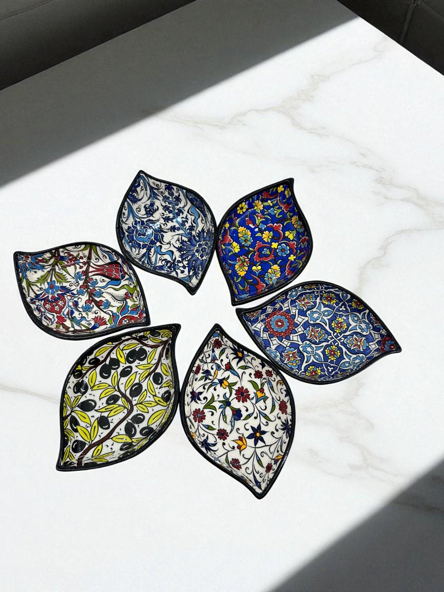 Turkish Ceramic Leaf Bowls Set of 6, 4” Mini Dipping Bowls, 10 cm Snack Nut Dishes, Iznik Floral Appetizer Condiment Dish, Meze Serving,Gift
