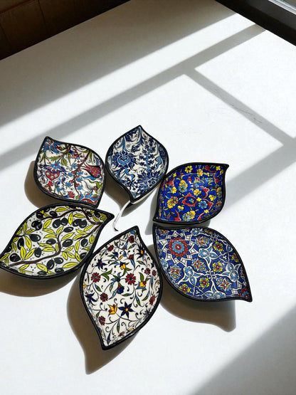 Turkish Ceramic Leaf Bowls Set of 6, 4” Mini Dipping Bowls, 10 cm Snack Nut Dishes, Iznik Floral Appetizer Condiment Dish, Meze Serving,Gift