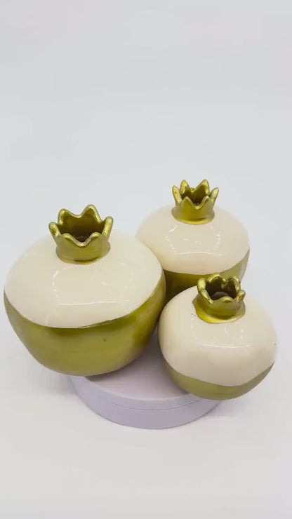 Handmade Gold & White Ceramic Pomegranate Set – Elegant Home Decor, Symbol of Prosperity, Perfect Gift for Weddings,Table Centerpiece